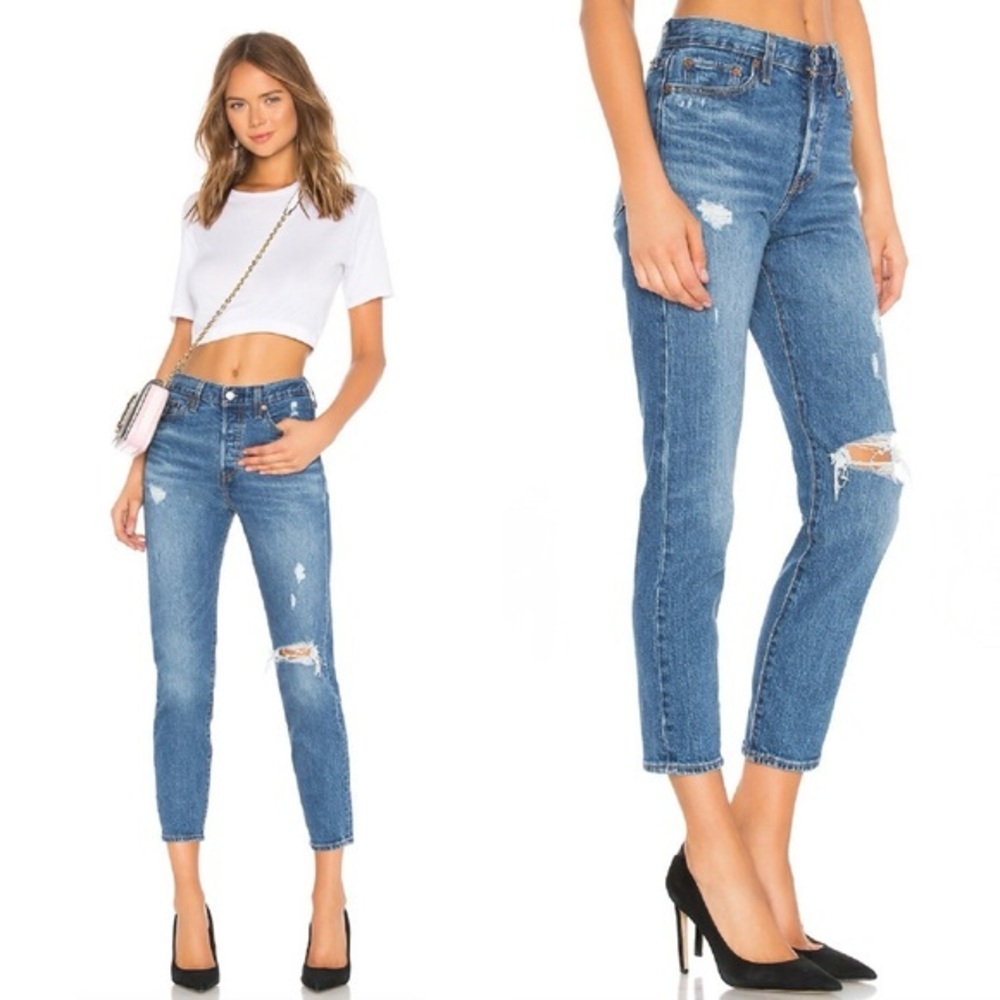 Levi's wedgie icon fit distressed dark wash jeans 25
